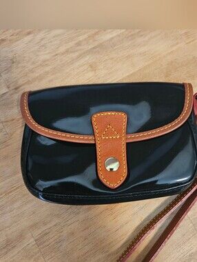 Black Patent Wristlet